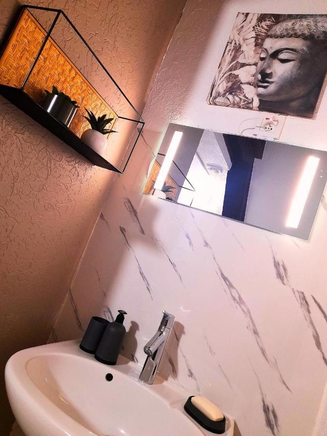 L'Authentique - Appartement Cosy En Hyper Centre بوفيه المظهر الخارجي الصورة